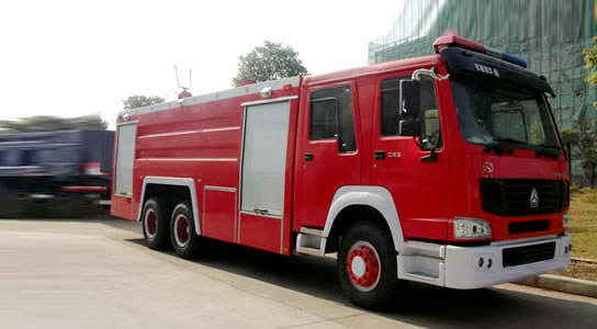 重汽豪泺双桥消防车12-15吨